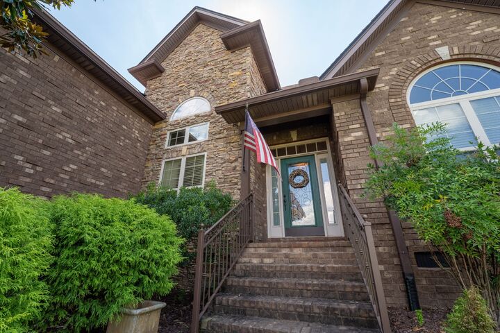 Property Photo:  1076 Summerstar Cir  TN 37066 