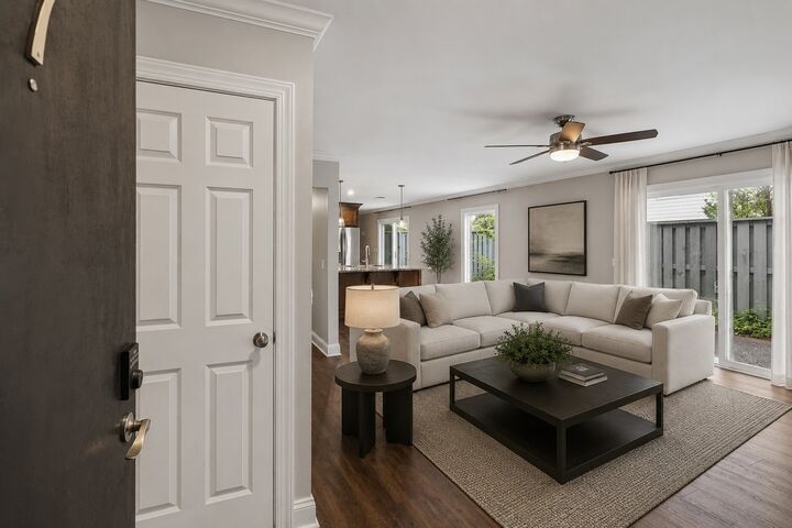 Property Photo: 1900 Richard Jones Rd V7 TN 37215