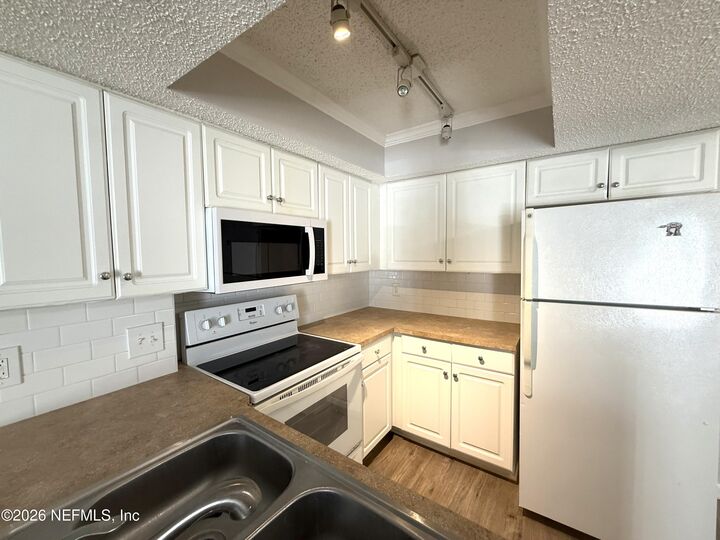 Property Photo:  100 Fairway Park Boulevard 1804  FL 32082 
