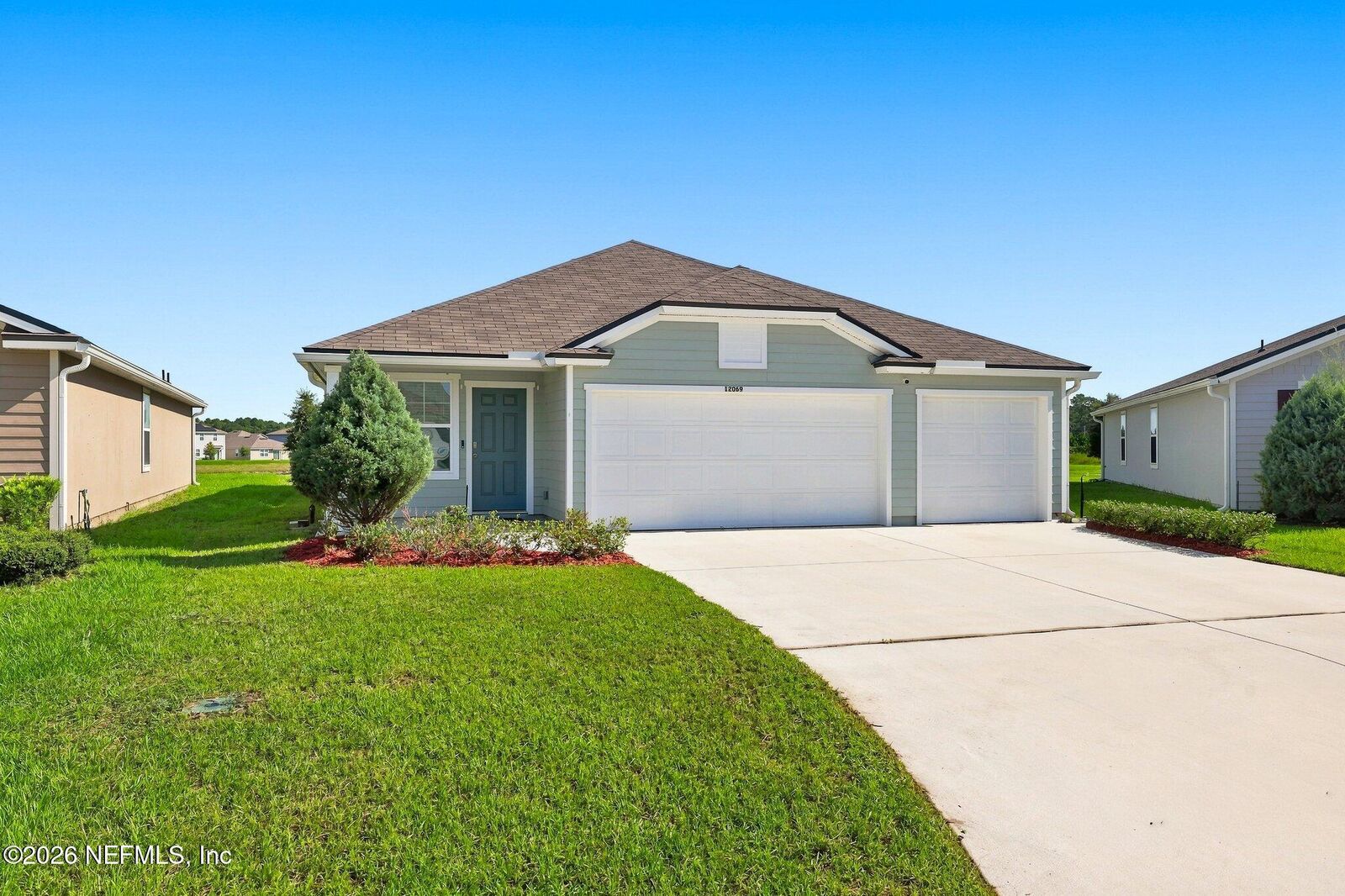 Property Photo:  12069 Green Thicket Lane  FL 32219 
