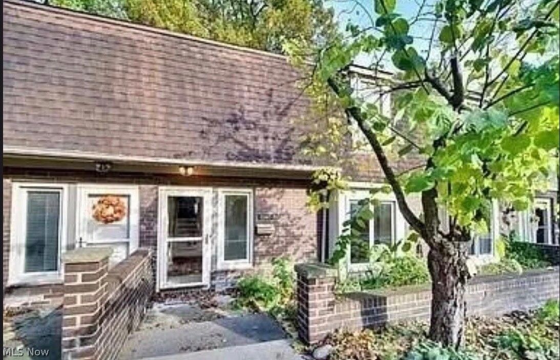 Property Photo: 6943 W Fitzwater Road 20 OH 44141