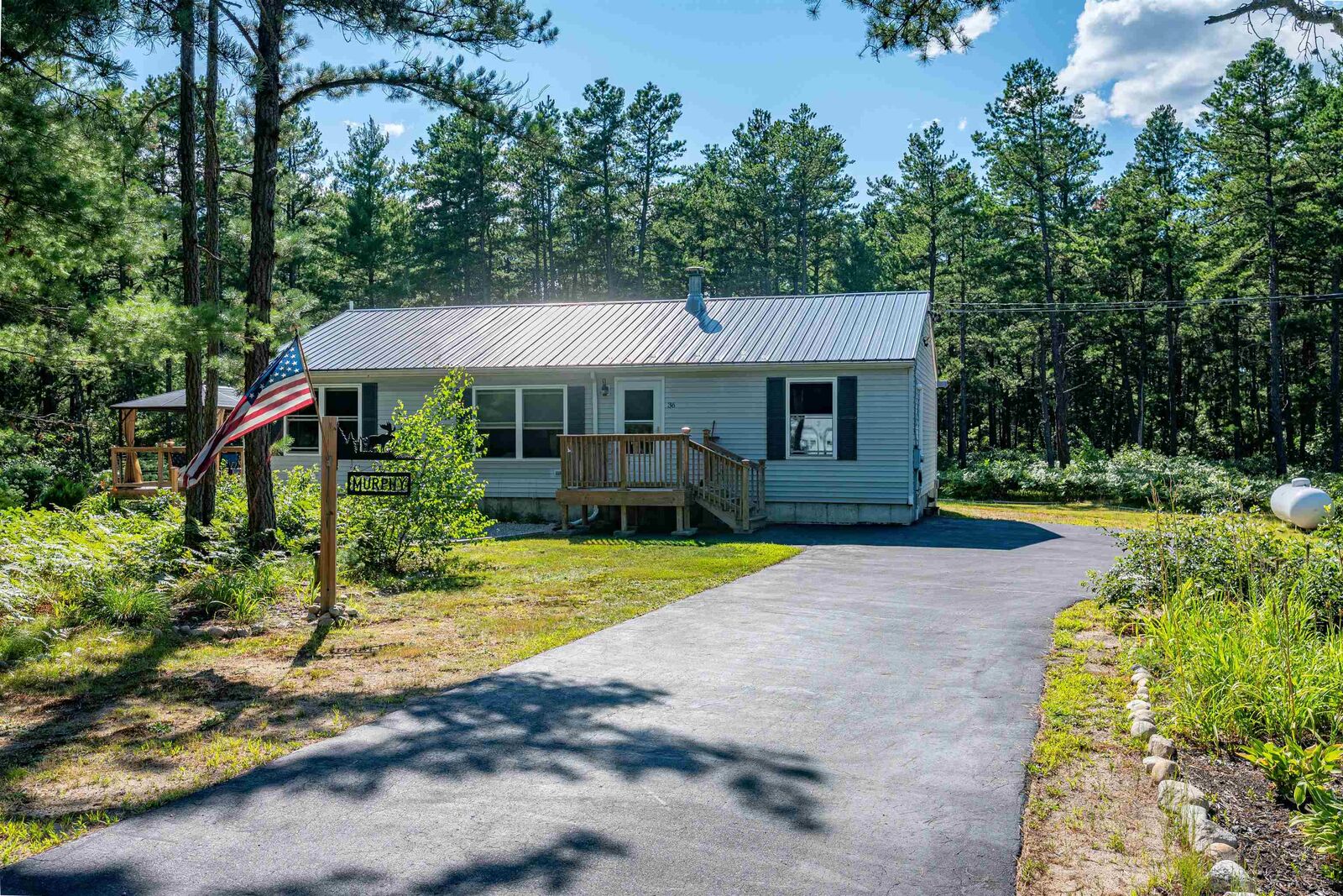 Property Photo:  36 Walnut Loop  NH 03849 