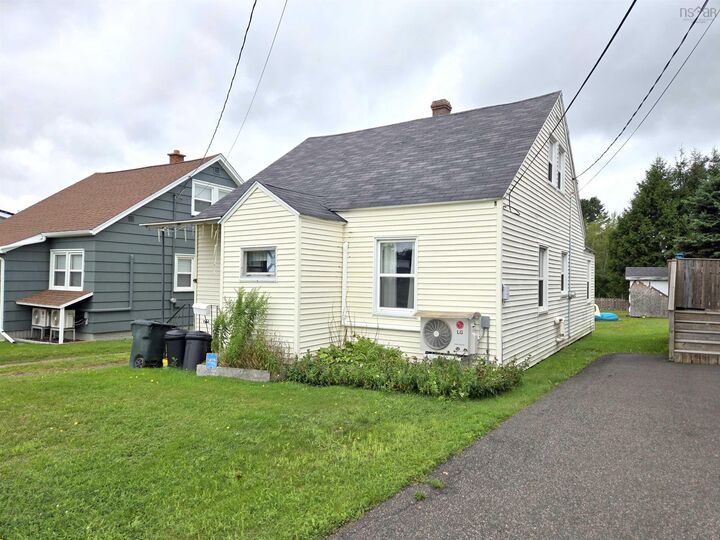 32 Poplar Street — photo 1