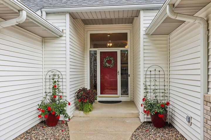 Property Photo: 961 Coneflower Court MN 55123