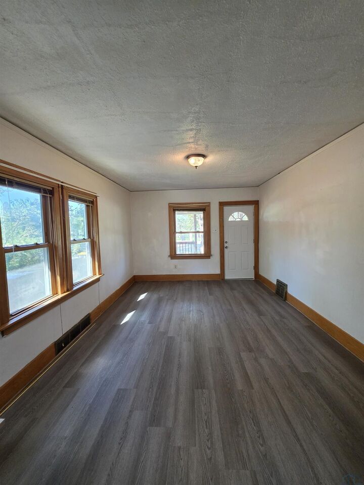 Property Photo:  3006 S Lakeport  IA 51106 
