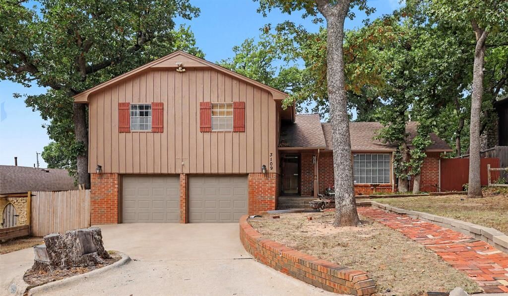 Property Photo: 3109 N Timber Avenue OK 73008