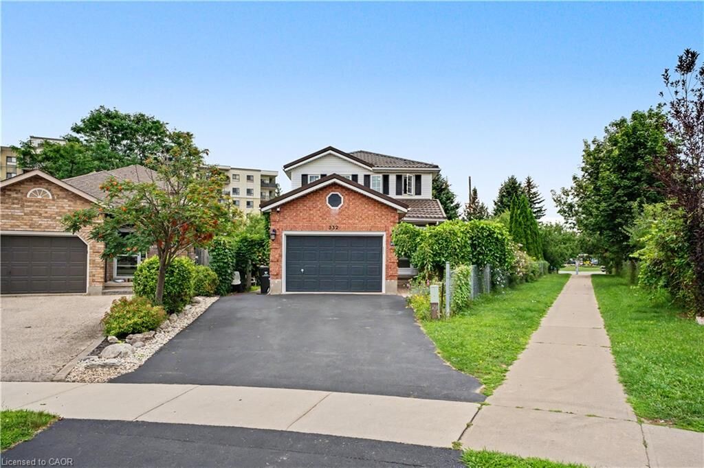 Property Photo: 332 Brembel Crescent ON N2B 3W9