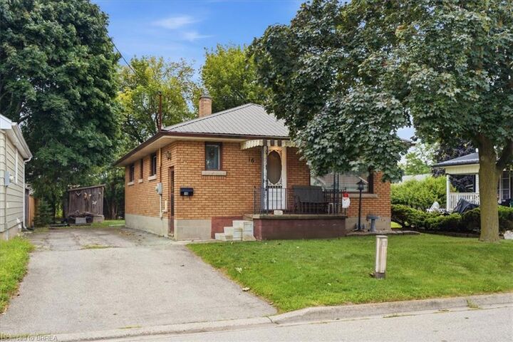 Property Photo: 16 Mintern Avenue ON N3S 1K6