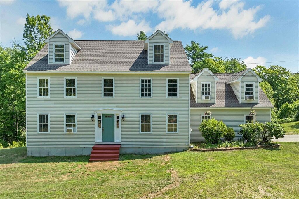 Property Photo: 197 Grapevine NH 03046