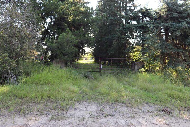 Property Photo: 53209 Range Road 93 AB T0E 2M0