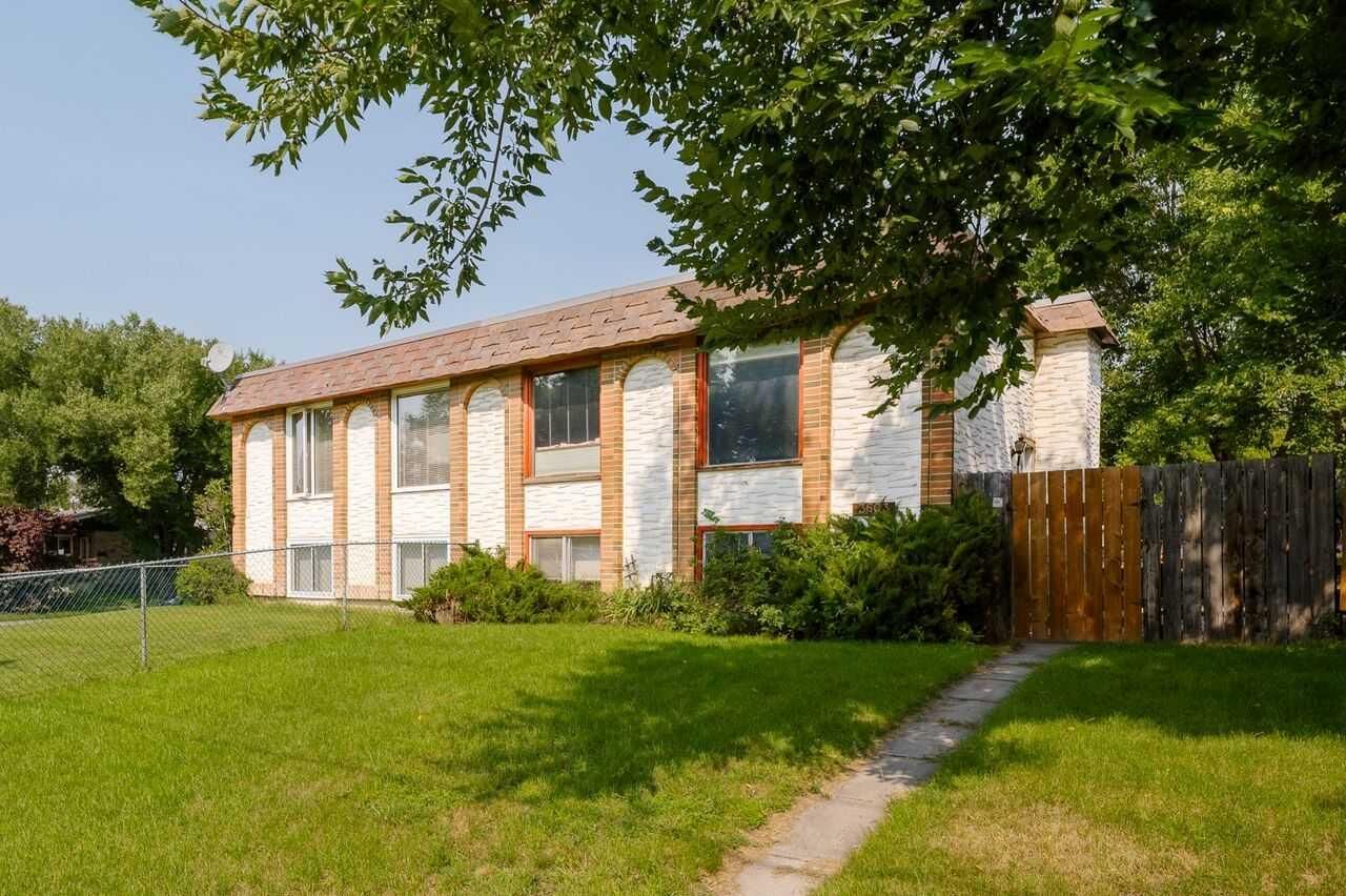 Property Photo: 3603 29A Avenue SE AB T2B 0G1
