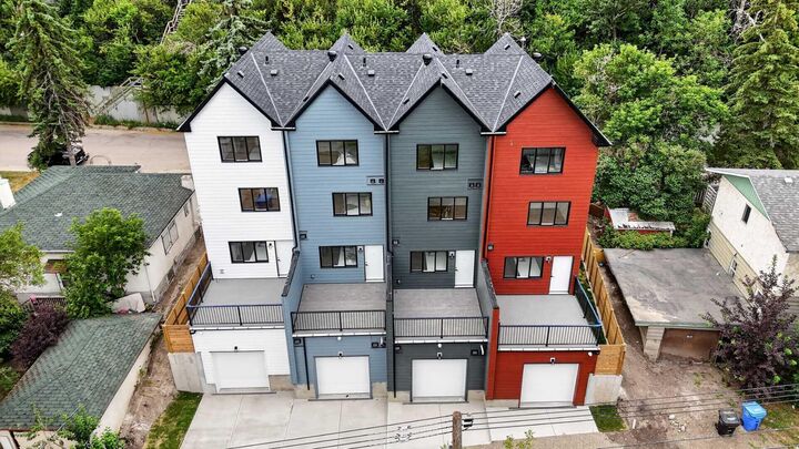 Property Photo: 2018, 2020, 2022, 2024 12 Avenue SW AB T3C 0S1
