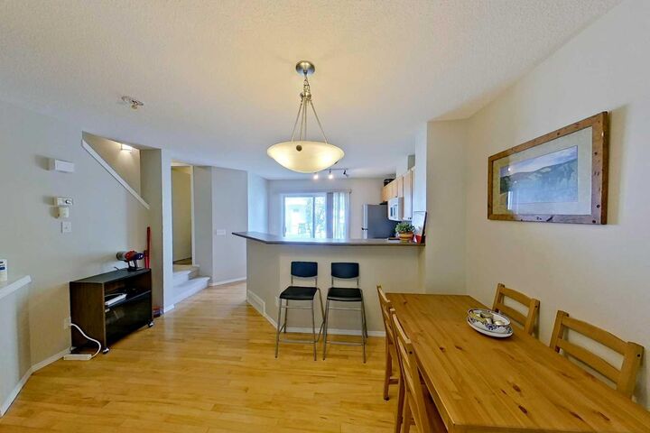 Property Photo:  156 Tuscany Springs Gardens NW  AB T3L 2R5 