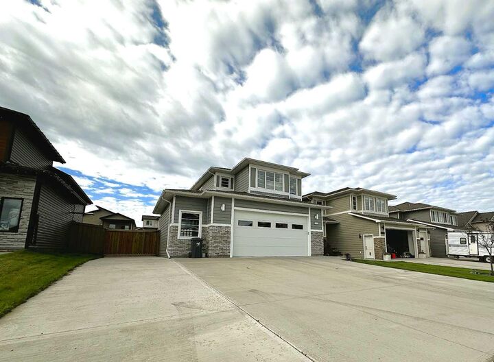 Property Photo: 10705 152B Avenue AB T8W 0S4