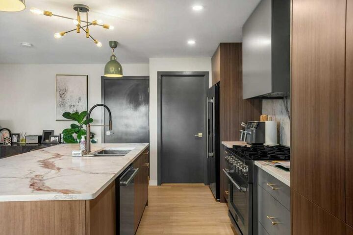 Property Photo: 2316 State Road SW AB T3C 3M6