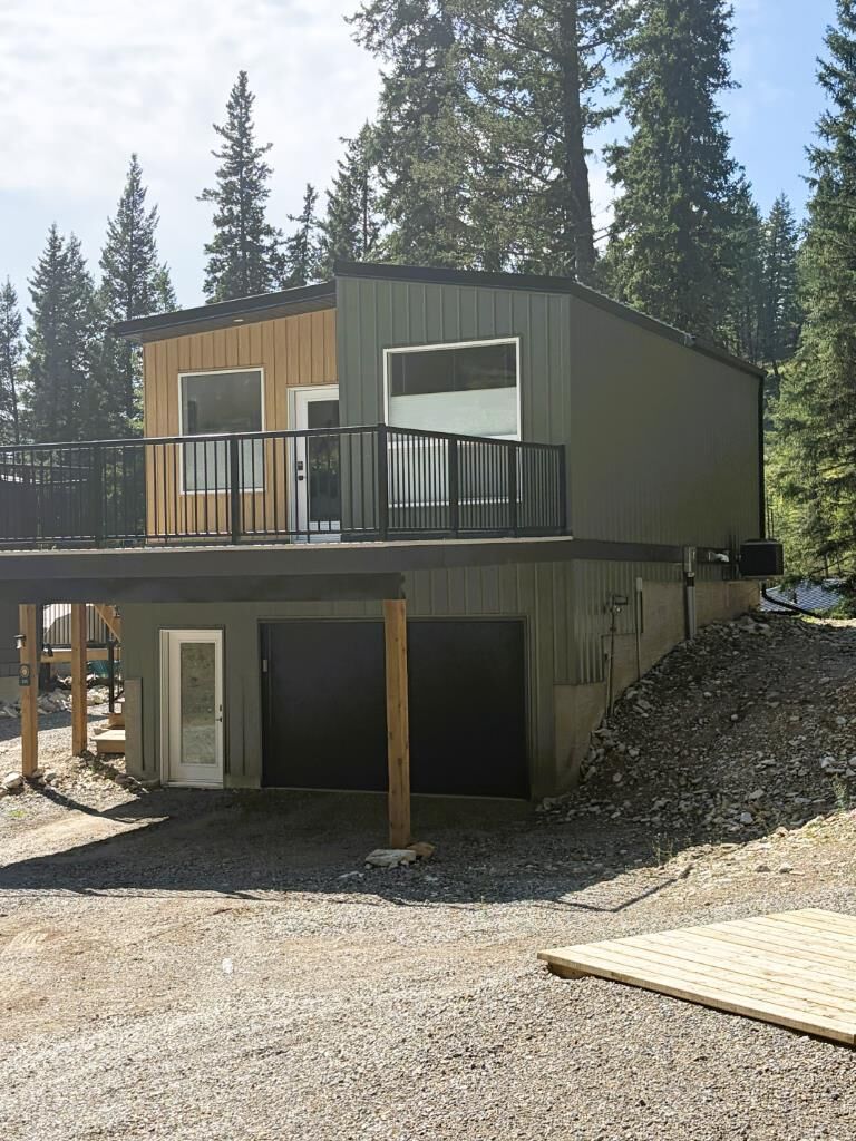 Property Photo: 105 Pine Point AB T0K 0E0