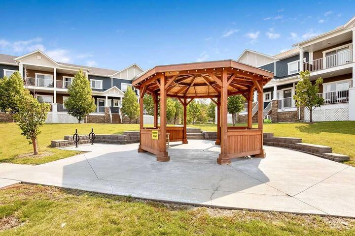 Property Photo: 1225 Kings Heights Way SE 1206 AB T4A 0T7