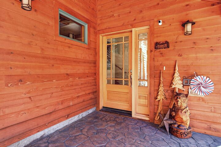 Property Photo: 1254 Peninsula Drive CA 96137