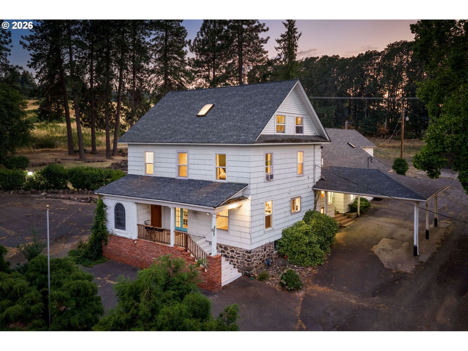 Property Photo:  1270 N Main Ave  WA 98672 