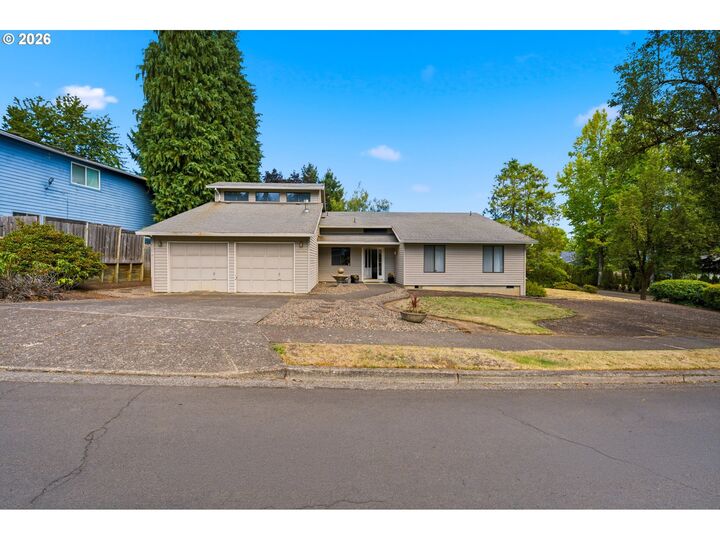 Property Photo:  20130 SW 71st Ave  OR 97062 