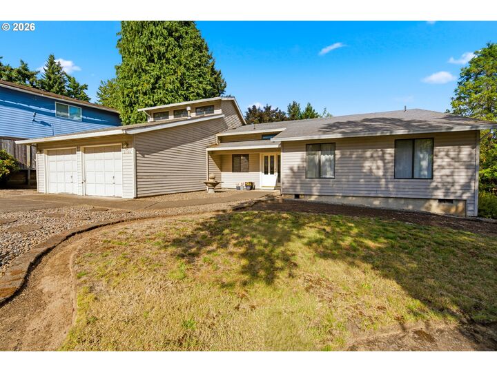 Property Photo:  20130 SW 71st Ave  OR 97062 