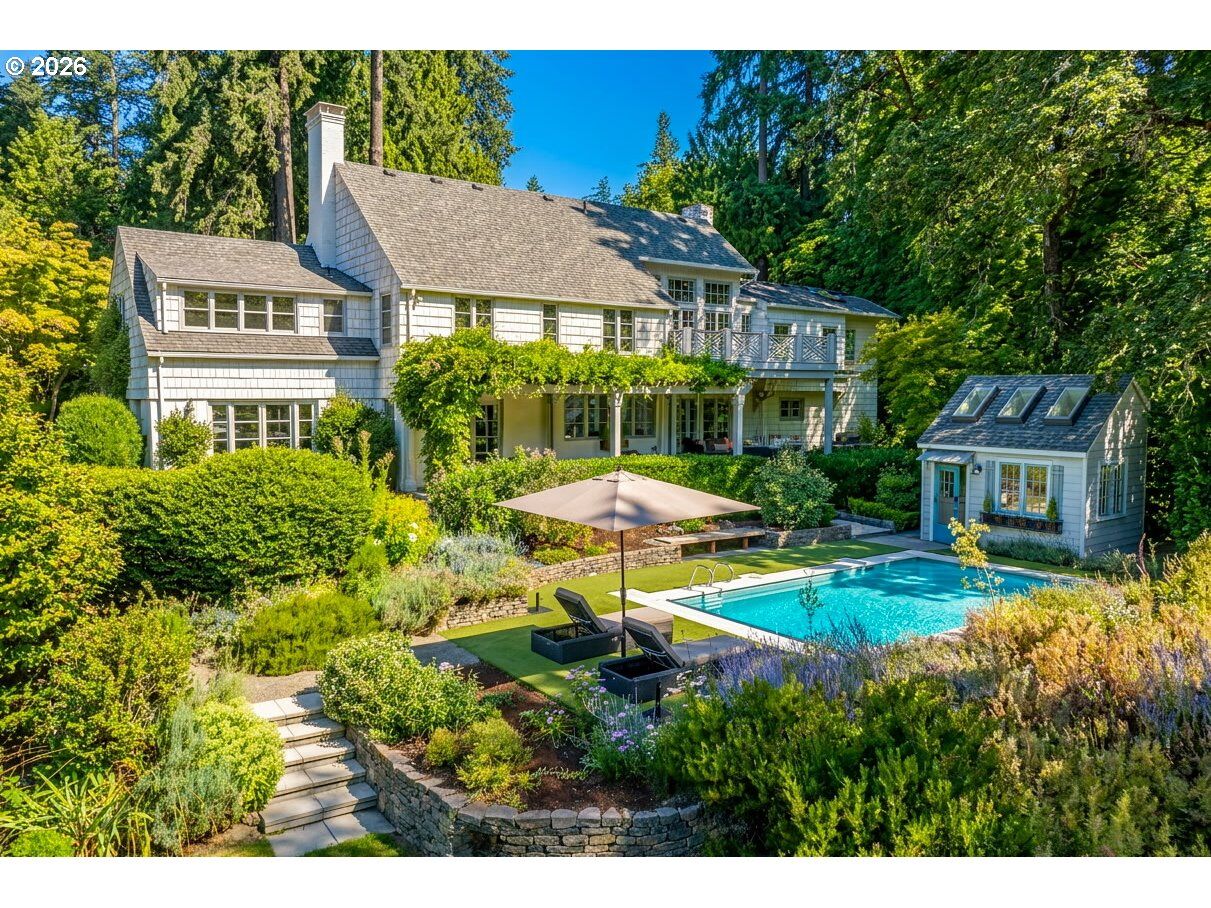 Property Photo: 1546 S Military Rd OR 97219