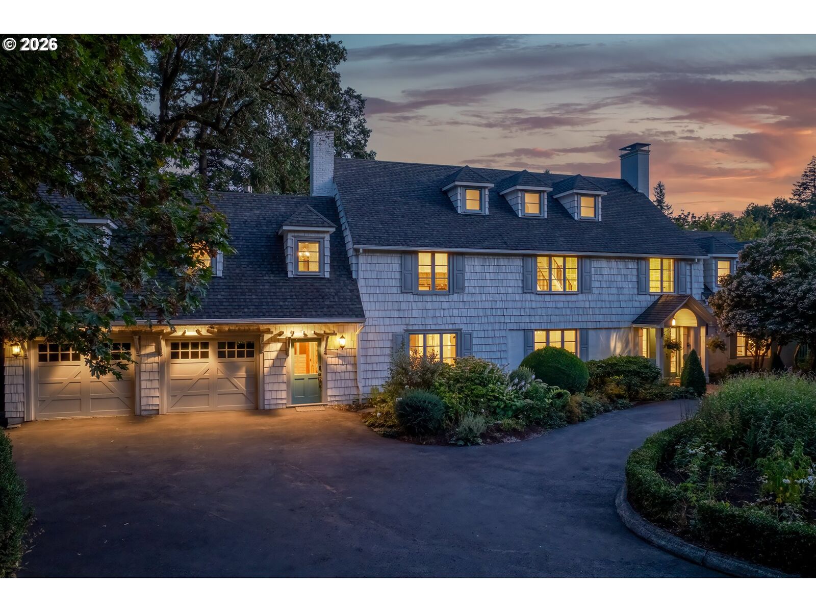 Property Photo: 1546 S Military Rd OR 97219