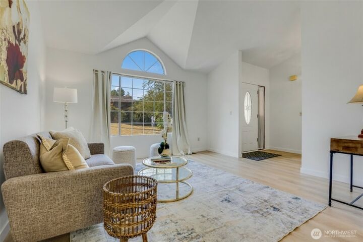 Property Photo:  1124 S 23rd Street  WA 98055 