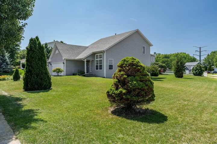 Property Photo:  4201 Clearfield Avenue  IL 61109 