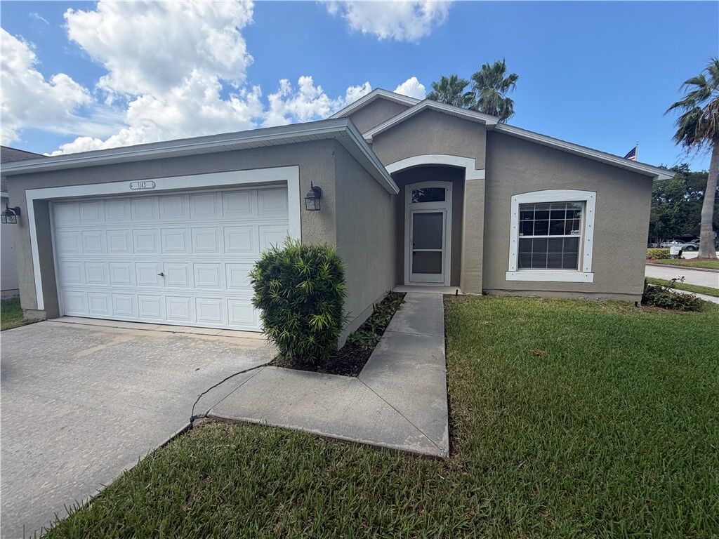 Property Photo:  1143 N 13th Square  FL 32960 