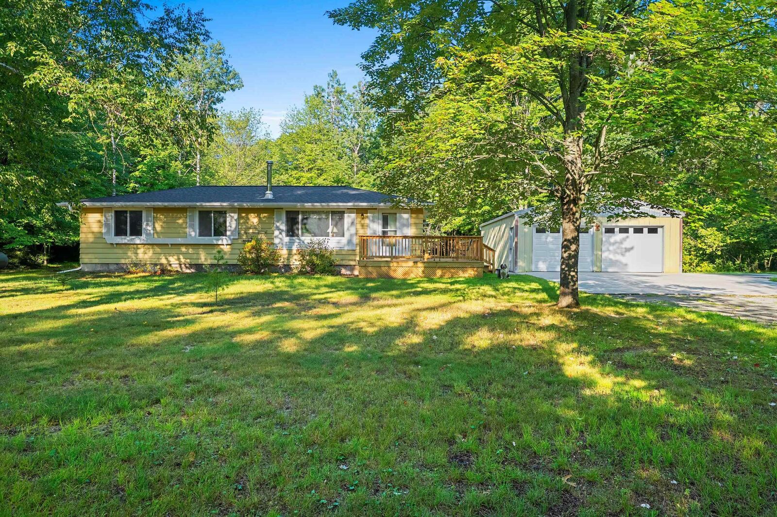 Property Photo:  N10319 Bedora Lane  WI 54114 