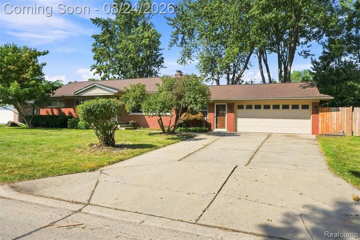 Property Photo: 14370 Helen Street MI 48195
