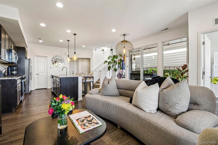 Property Photo:  5189 E 63rd Place  CO 80022 