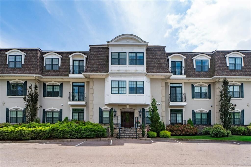 Property Photo:  1404 South County Trail 203  RI 02818 