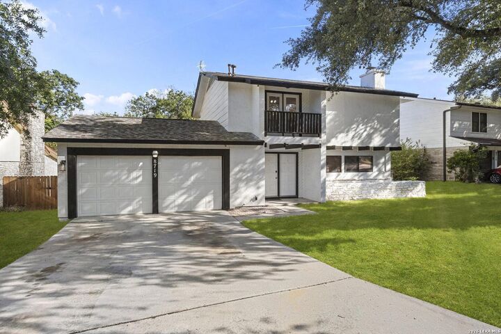 Property Photo: 8719 Timberwick St TX 78250