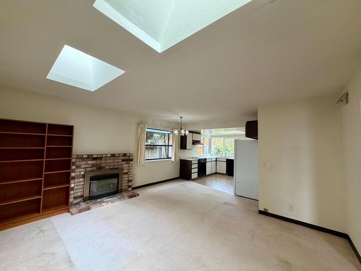 Property Photo: 413 Kehoe Avenue CA 94019