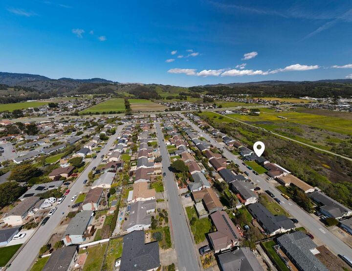 Property Photo:  413 Kehoe Avenue  CA 94019 