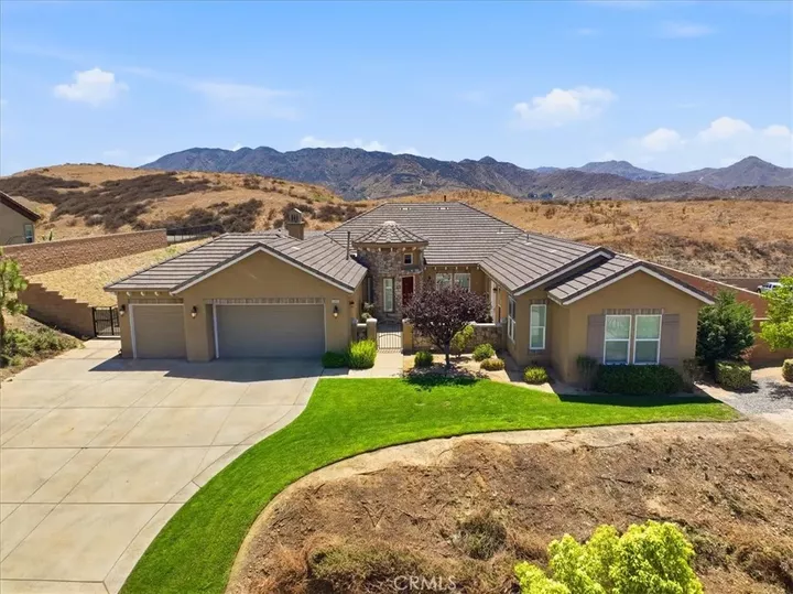 Property Photo: 3086 Crystal Ridge Lane CA 92324