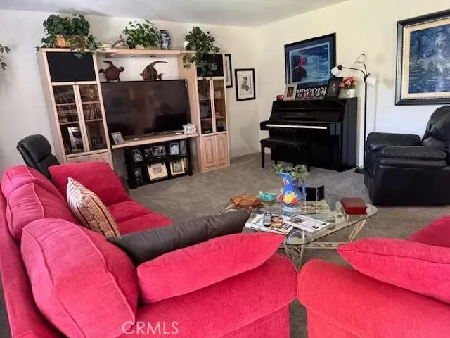Property Photo:  2397 Via Mariposa West 3H  CA 92637 