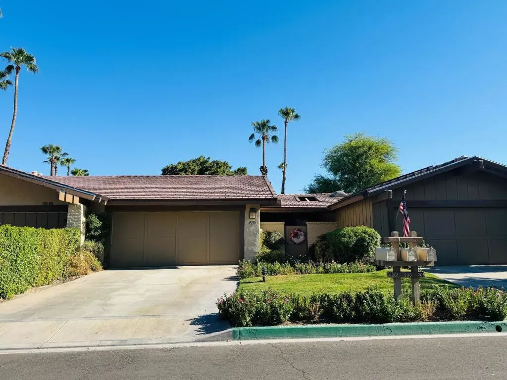 Property Photo: 203 Wild Horse Drive CA 92211