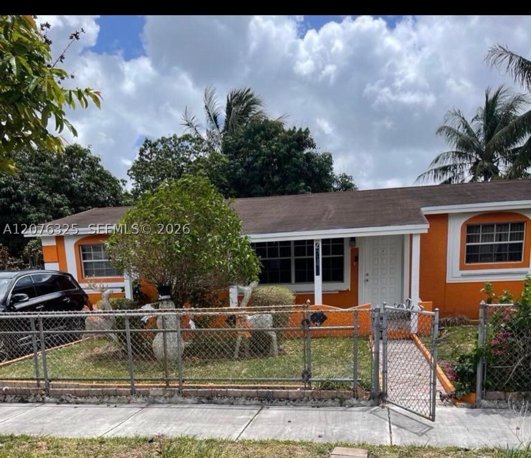 Property Photo: 2240 NW 177th Ter FL 33056