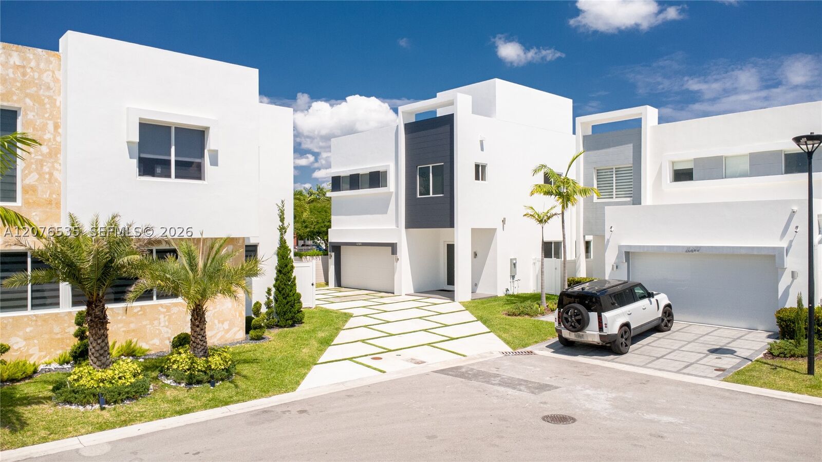 Property Photo:  10381 NW 67th Ter  FL 33178 