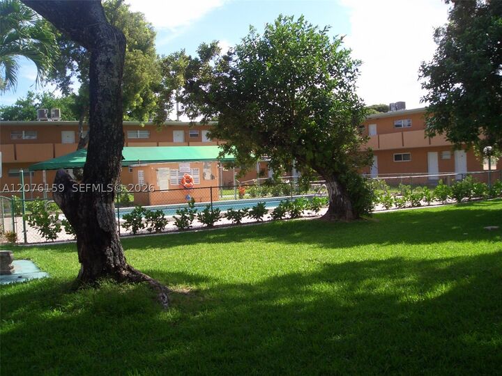Property Photo: 9760 SW 184th St 17B FL 33157
