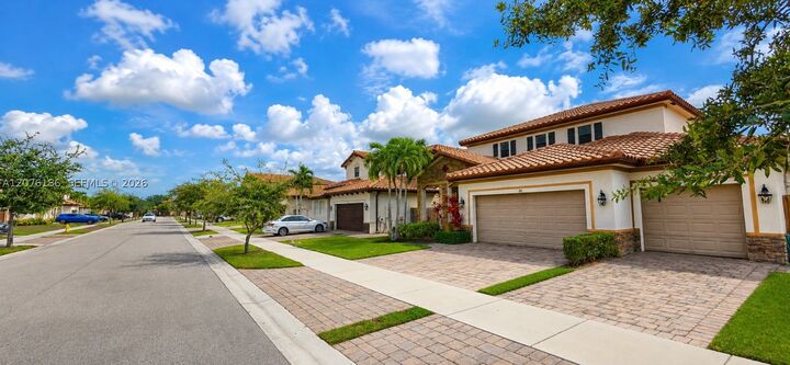 Property Photo:  191 SE 35th Ave  FL 33033 