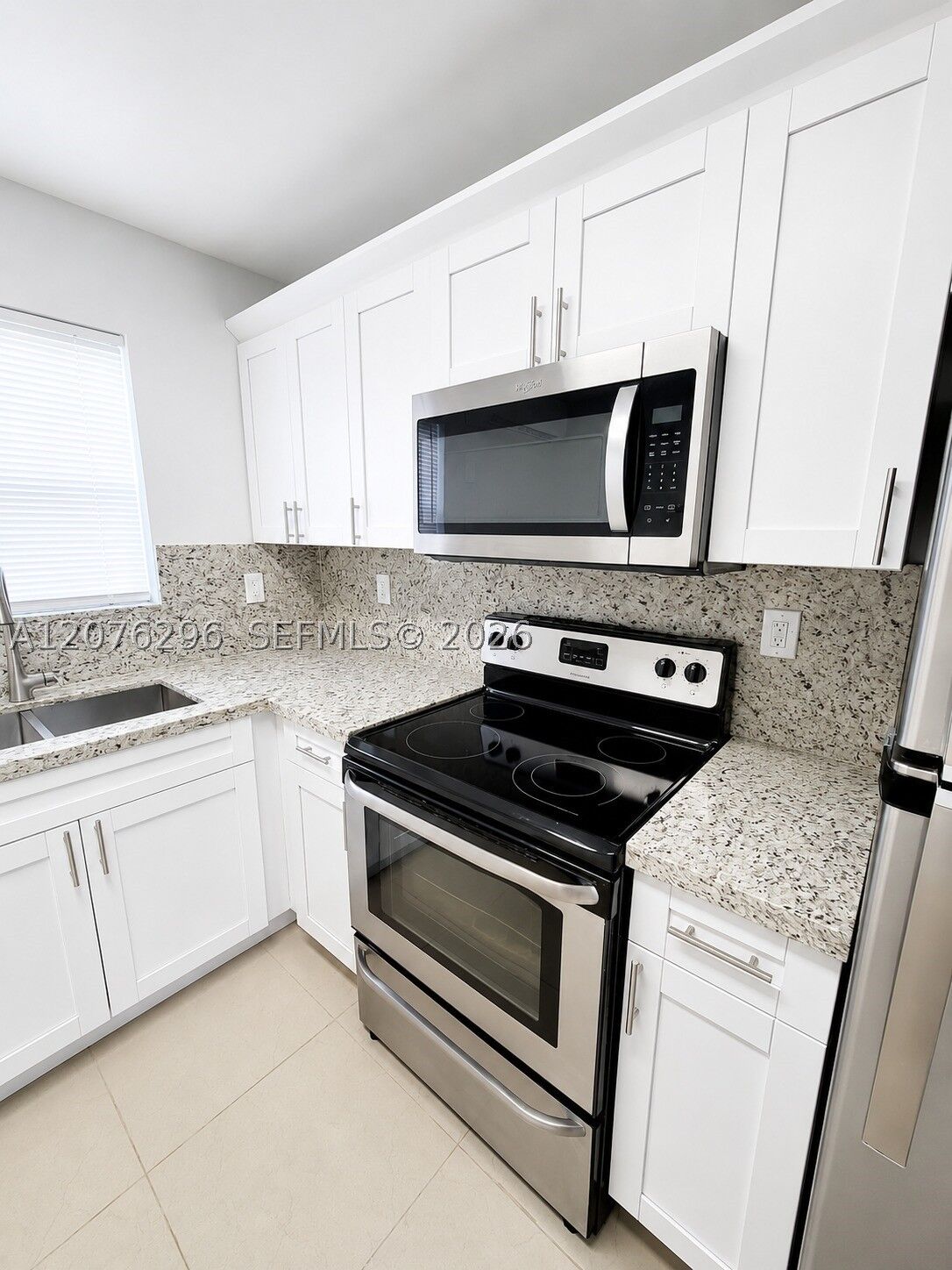 Property Photo: 1723 Wiley St N FL 33020