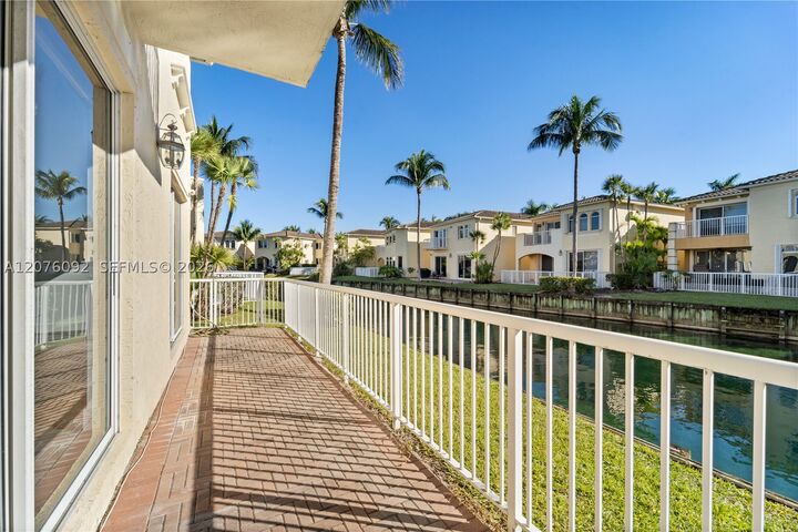 Property Photo: 3110 NE 210th Ter FL 33180
