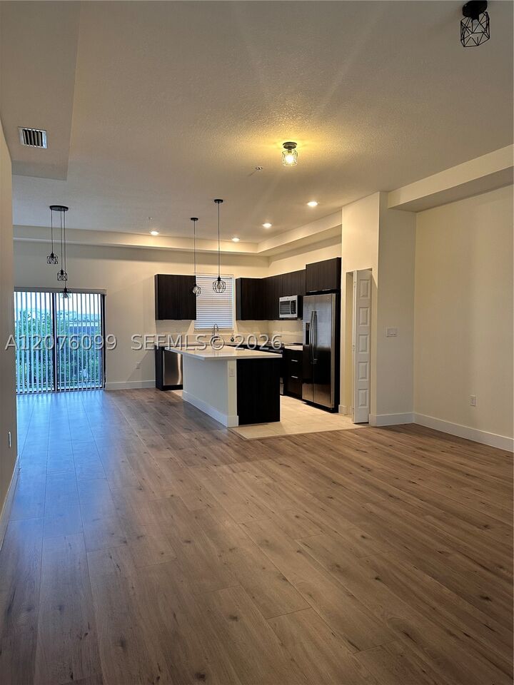 Property Photo: 10437 NW 82nd St 35 FL 33178