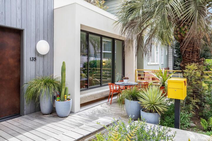 Property Photo: 135 Graystone Terrace CA 94114