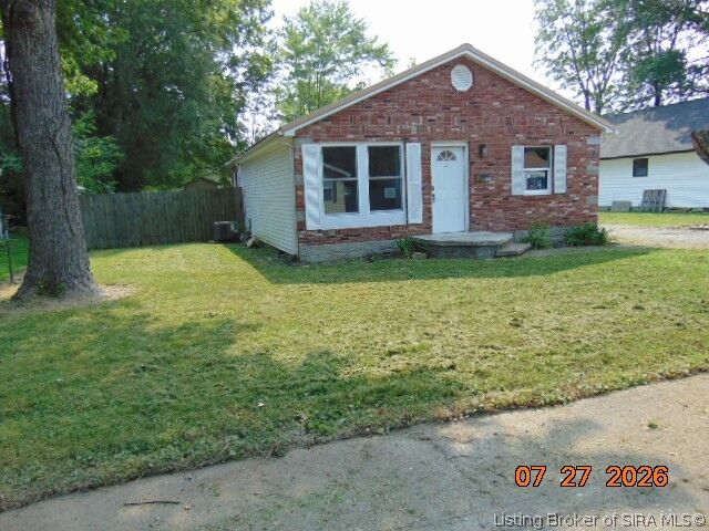 Property Photo: 1153 Clay Street IN 47102
