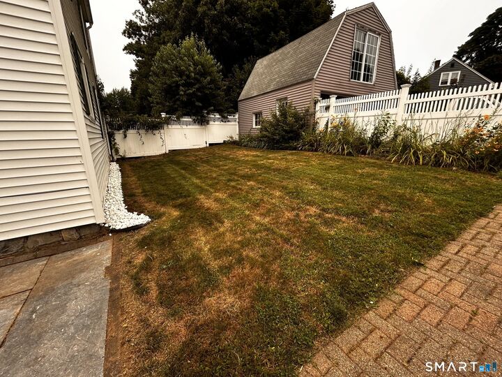 Property Photo: 925 Meriden Road CT 06705